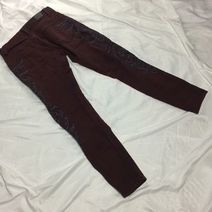 BDG UO Embroidered Mid Rise “Twig” Jeans